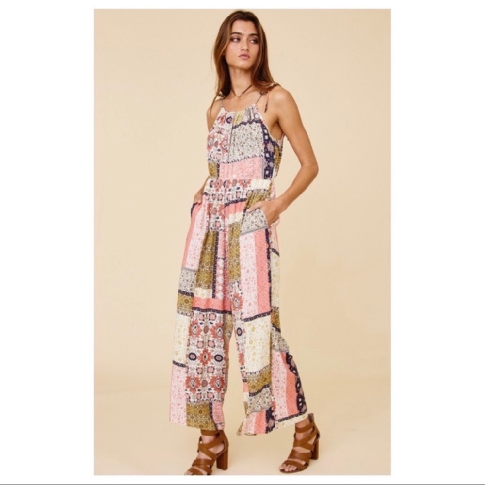 NWT Sleeveless Floral Wide Leg Spring/Summer Jumpsuit - Picture 4 of 7